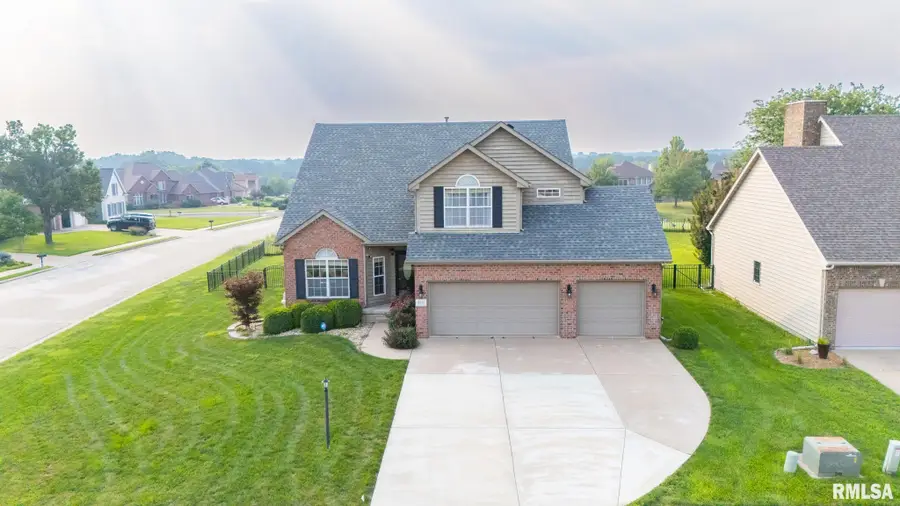 4815 N Weaverridge Boulevard, Peoria, IL 61615 - Image #2