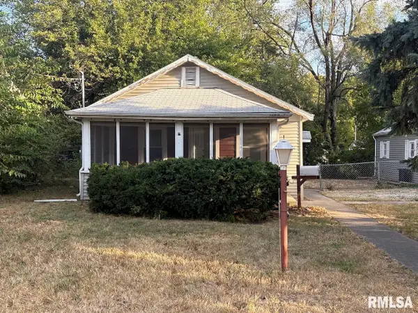 729 E Seneca Place, Peoria, IL 61603