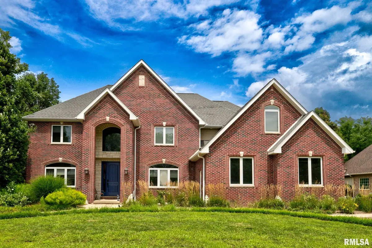 3015 W Pilgrims Way, Peoria, IL 61615 - Image #1