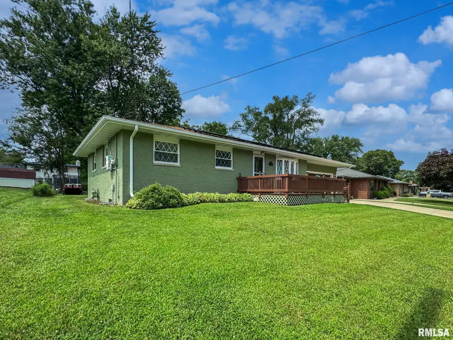 1515 Norwood Avenue, Pekin, IL 61554 - Image #2