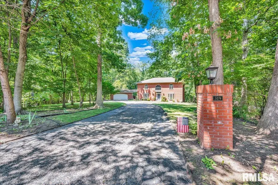 319 W Ravinwoods Road, Peoria, IL 61615 - Image #3