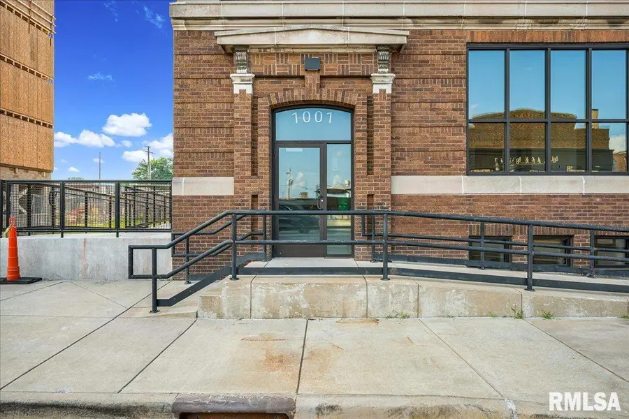 1001 SW Adams Street #202, Peoria, IL 61602 - Image #2