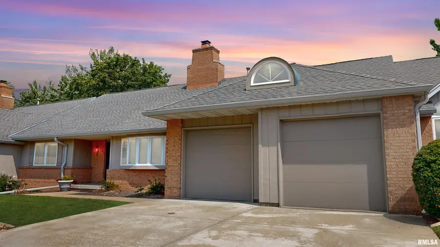 7408 N Brittany Park Court #8, Peoria, IL 61614 - Image #3