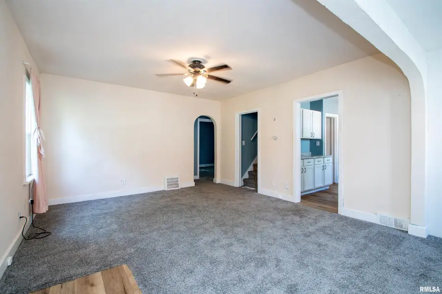 3423 N El Vista Avenue, Peoria, IL 61604 - Image #2