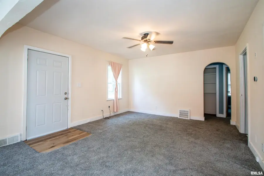 3423 N El Vista Avenue, Peoria, IL 61604 - Image #3