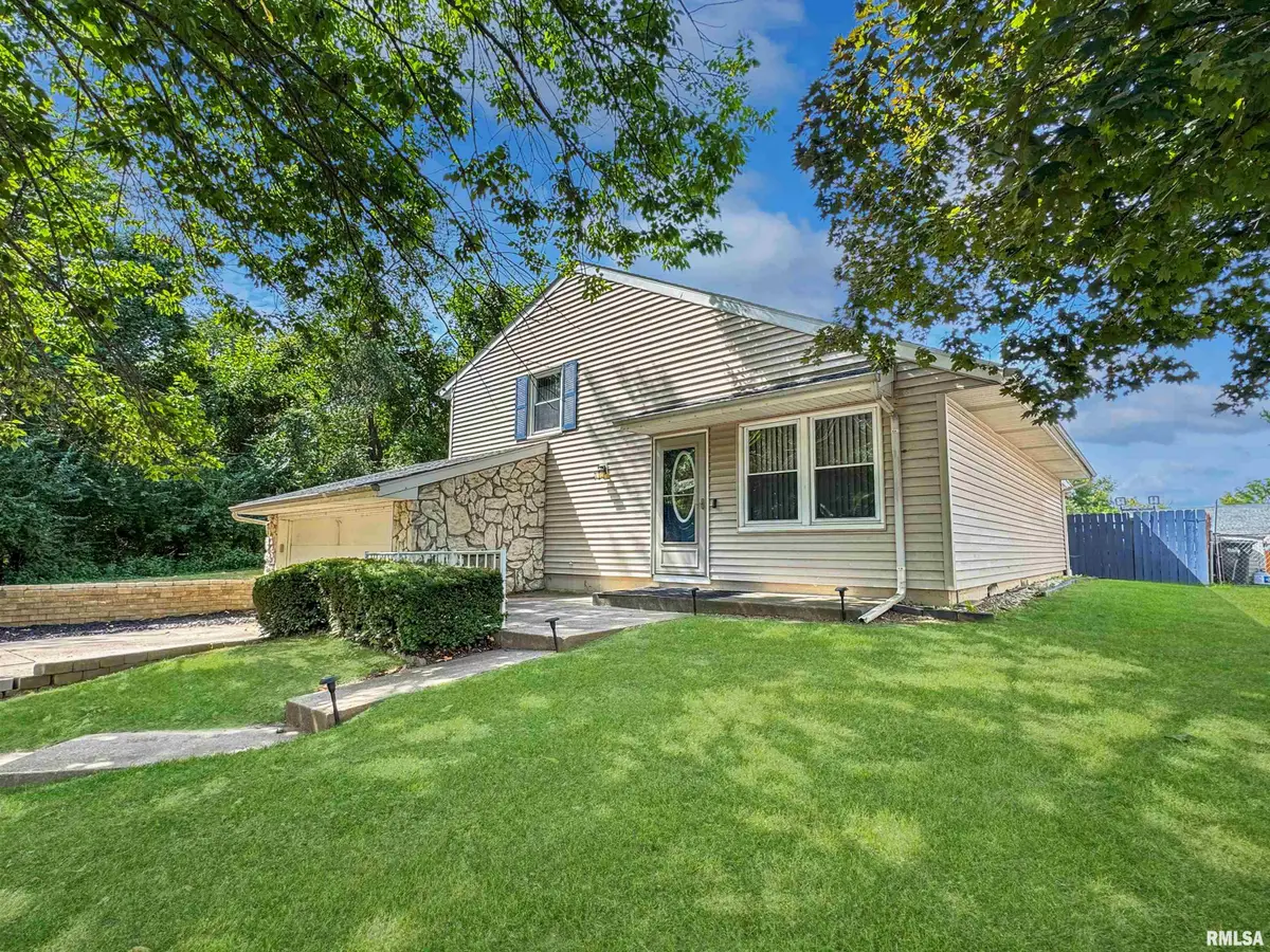 16 Point East Court, Pekin, IL 61554 - Image #1
