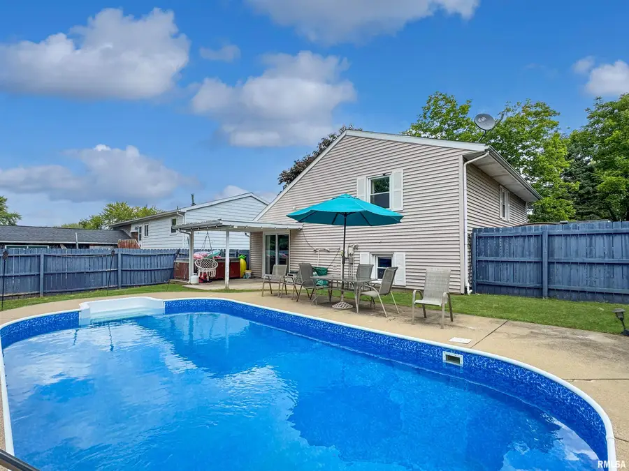 16 Point East Court, Pekin, IL 61554 - Image #3