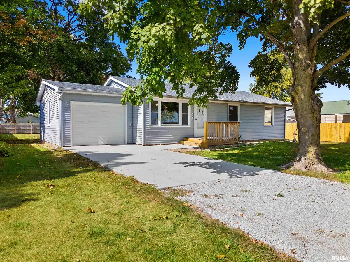 613 N School Street, Minier, IL 61759 - Image #1