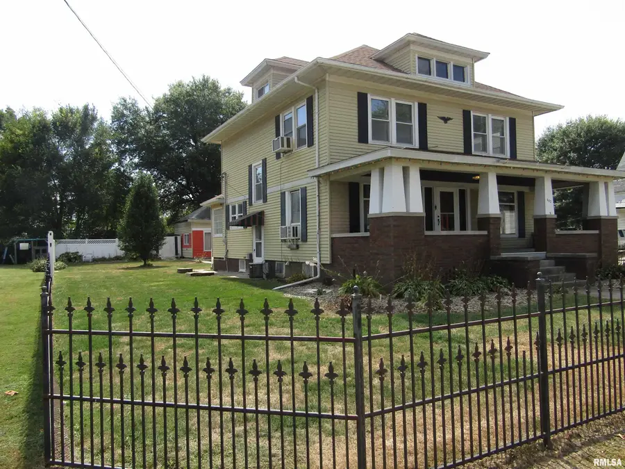 502 E Broadway Street, Astoria, IL 61501 - Image #2