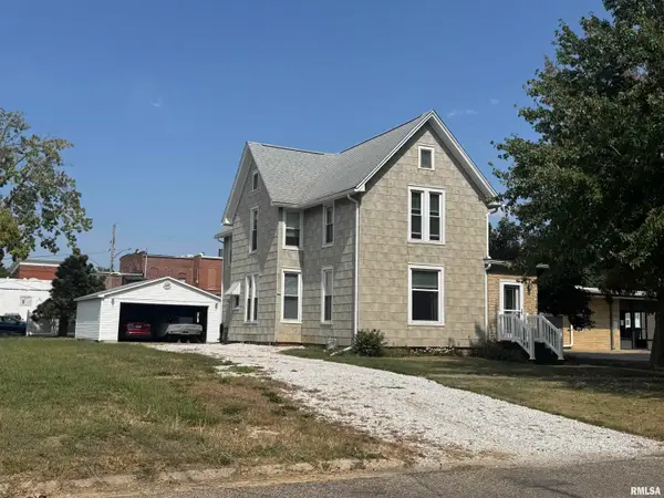 117 E Vernon Street, Farmington, IL 61531