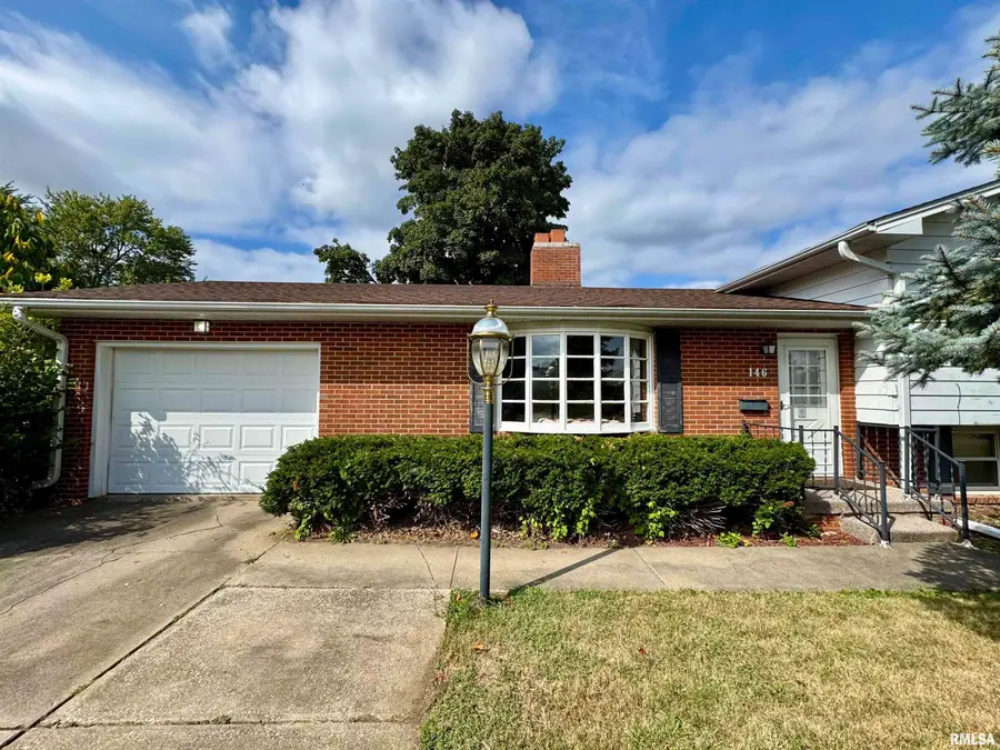 146 Holden Terrace, Macomb, IL 61455 - Image #2