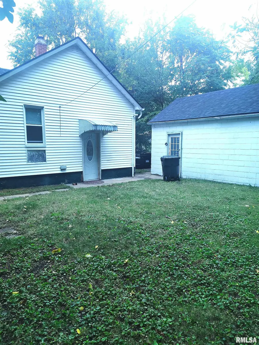 620 E Ash Street, Canton, IL 61520-1486 - Image #2