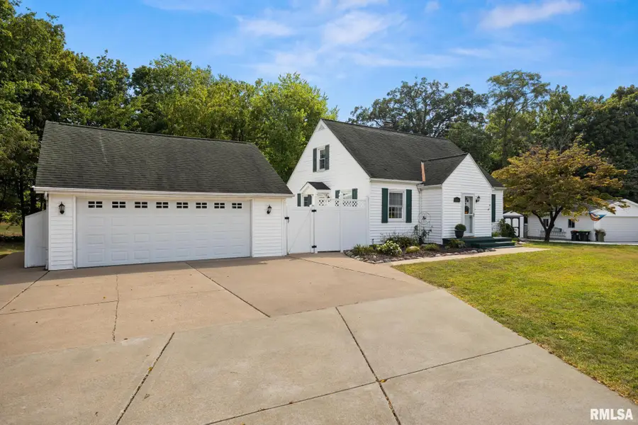 359 Old Germantown Road, East Peoria, IL 61611 - Image #3