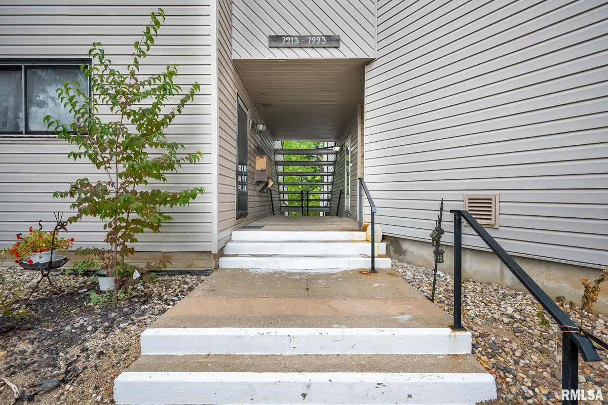 7223 N Lakeside Court #12, Peoria, IL 61614 - Image #1