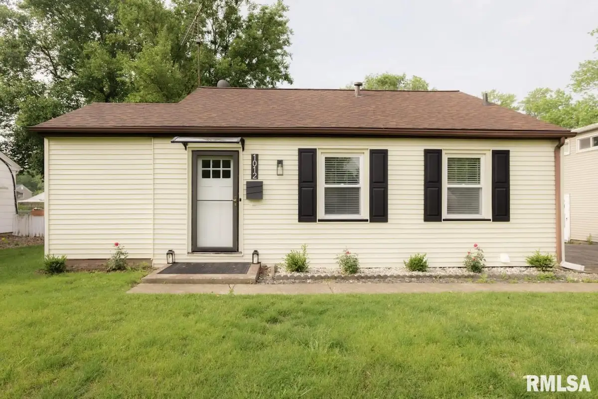 1012 E Paris Avenue, Peoria Heights, IL 61616 - Image #1
