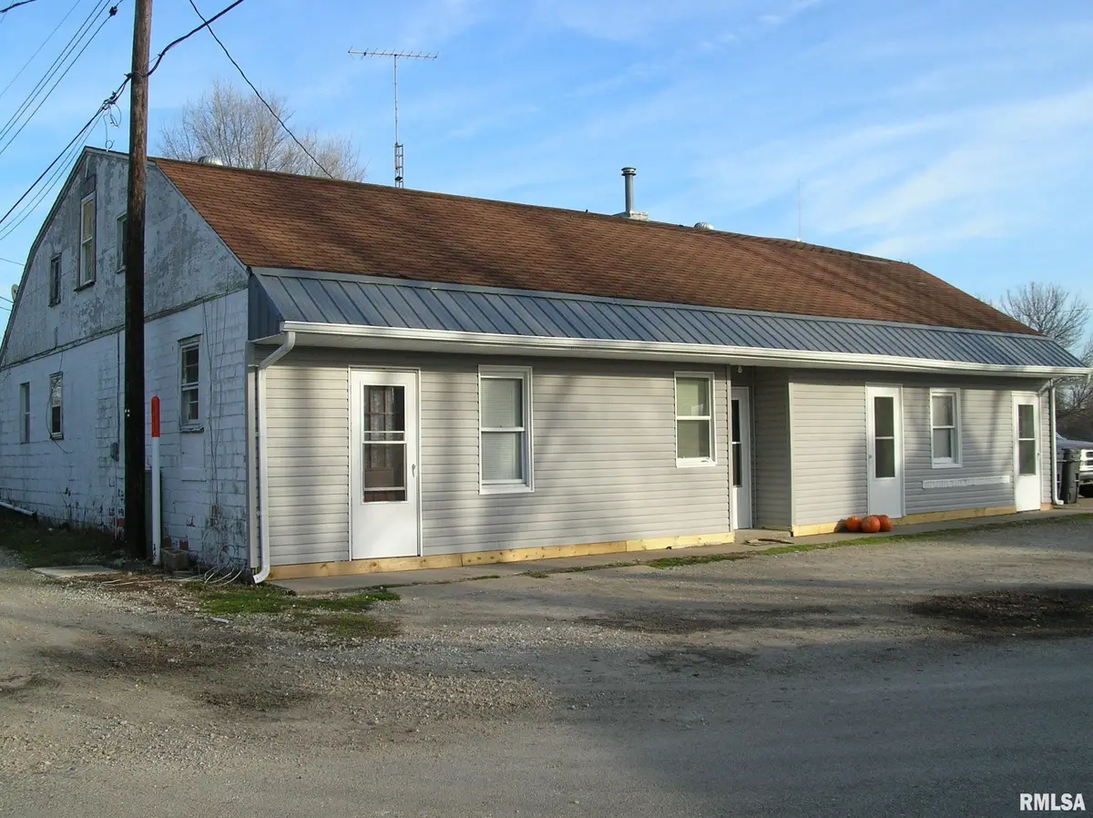 102 N Elizabeth Street, Colchester, IL 62326 - Image #1