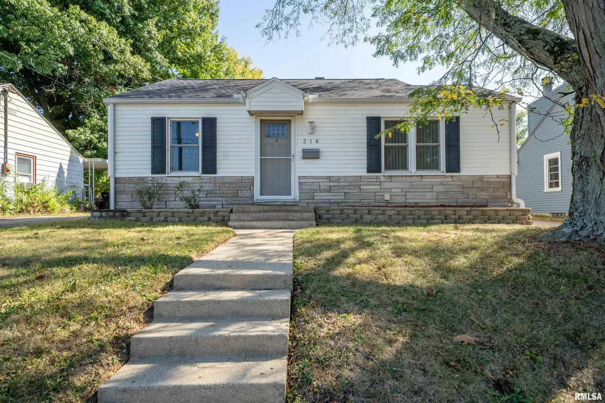 316 Court Drive, Washington, IL 61571 - #1