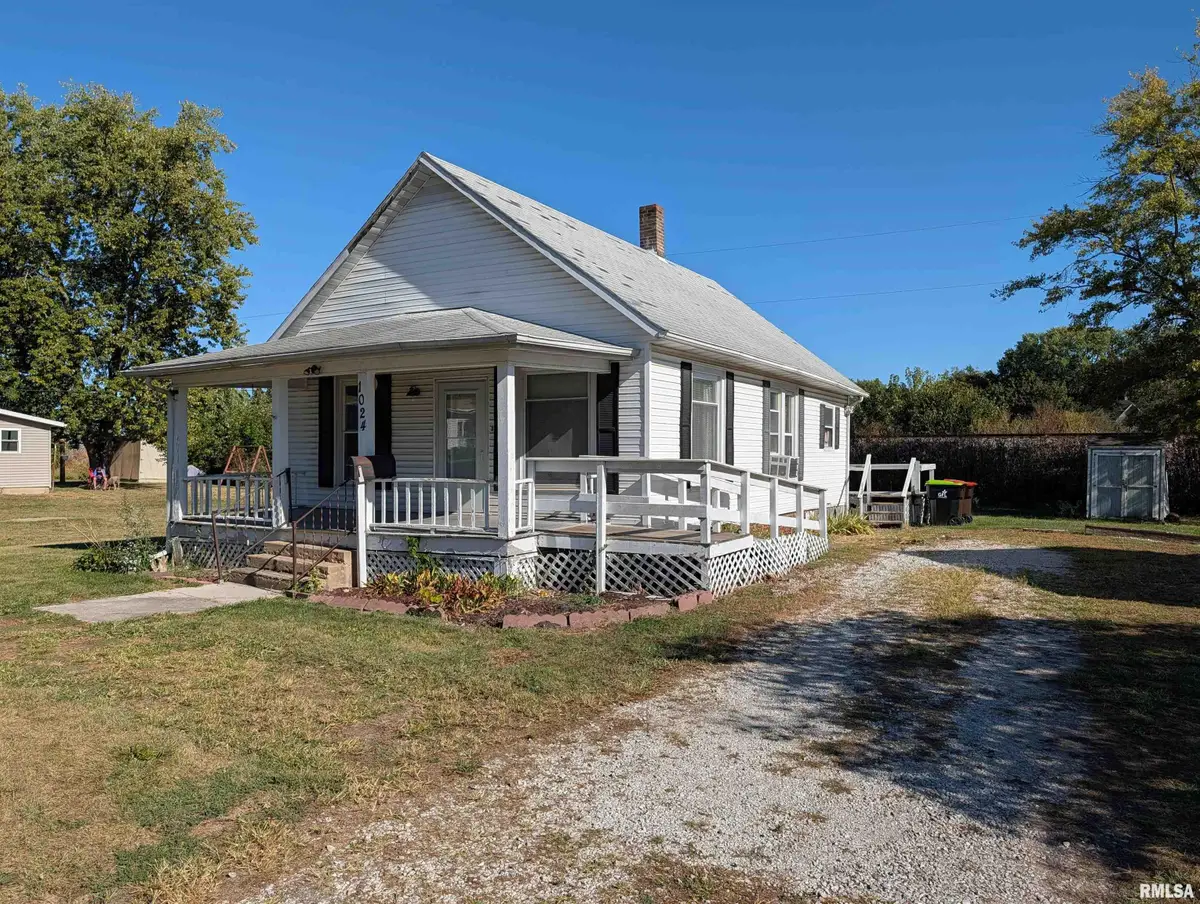 1024 W Main Street, Bushnell, IL 61422 - Image #1