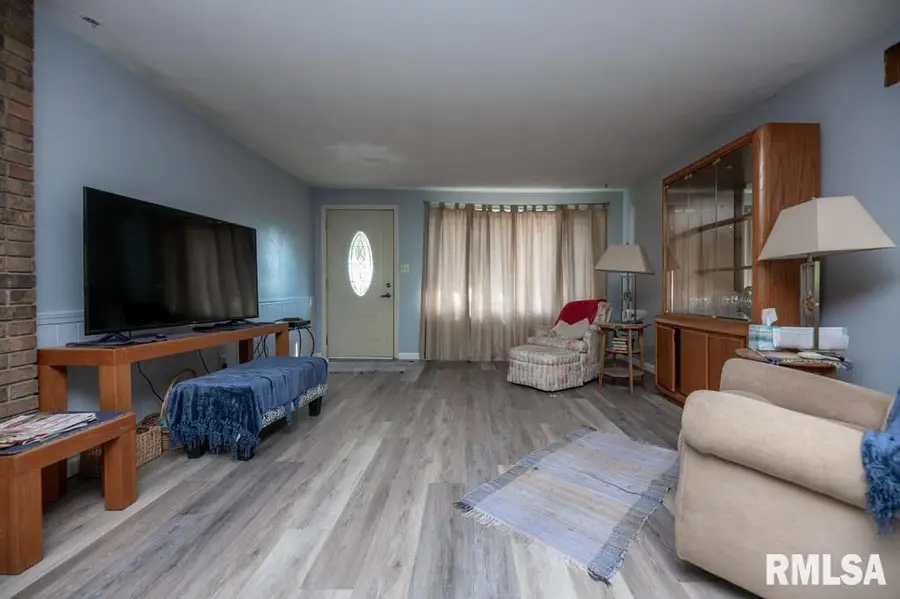 3347 W Saymore Lane, Peoria, IL 61615 - Image #3