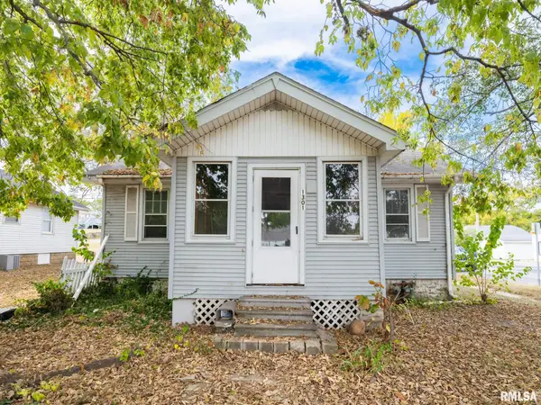 1301 S 7th Street, Pekin, IL 61554