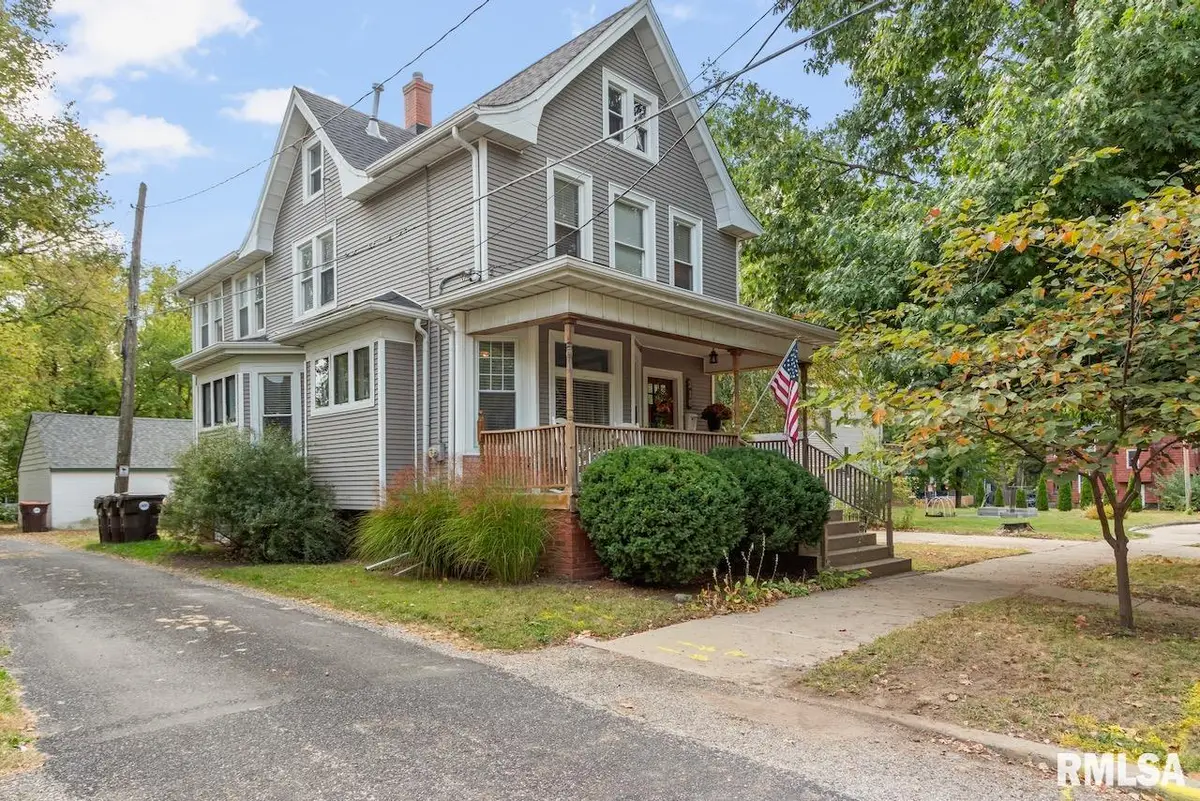 310 W Armstrong Avenue, Peoria, IL 61604 - #1