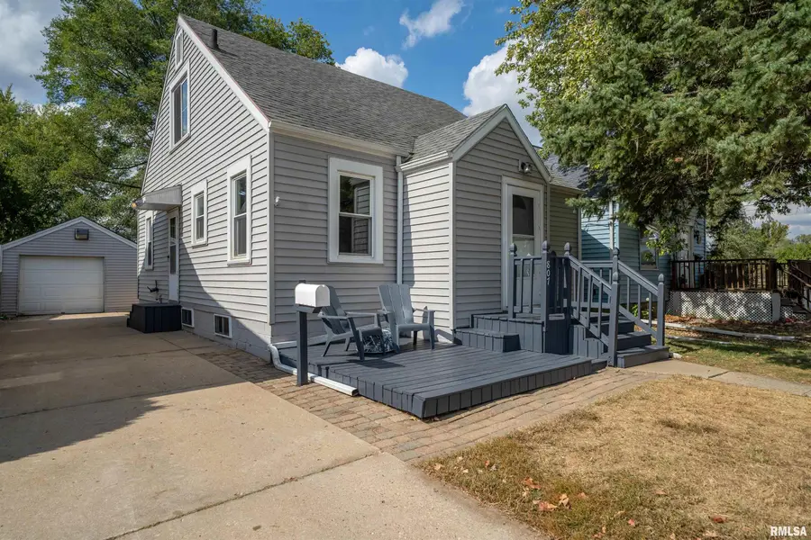 807 N Ashland Avenue, West Peoria, IL 61604 - Image #3