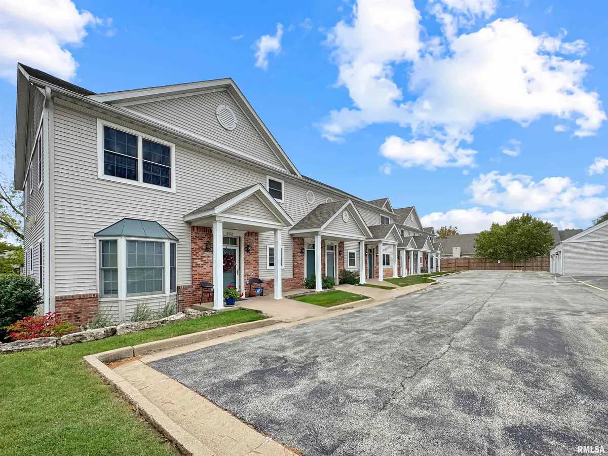 936 W Trailcreek Drive, Peoria, IL 61614 - Image #1