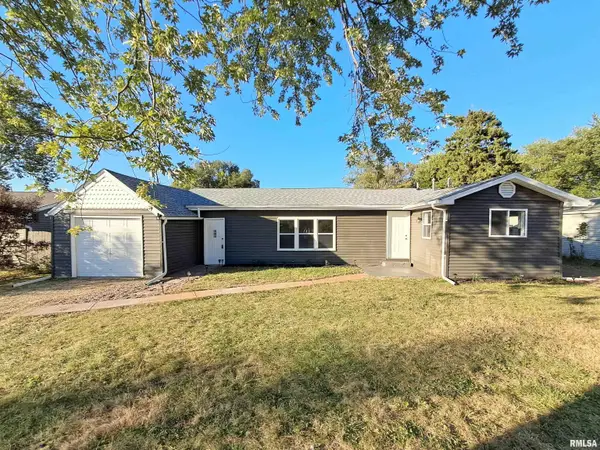 108 Hillman Street, Washington, IL 61571