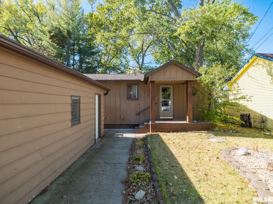 1141 Sunset Drive, East Peoria, IL 61611 - Image #2