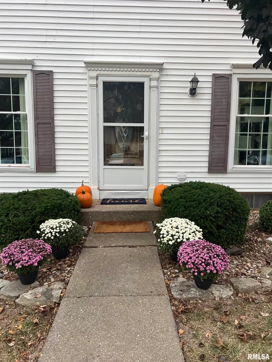 90 Carriage Hill, Macomb, IL 61455 - Image #3