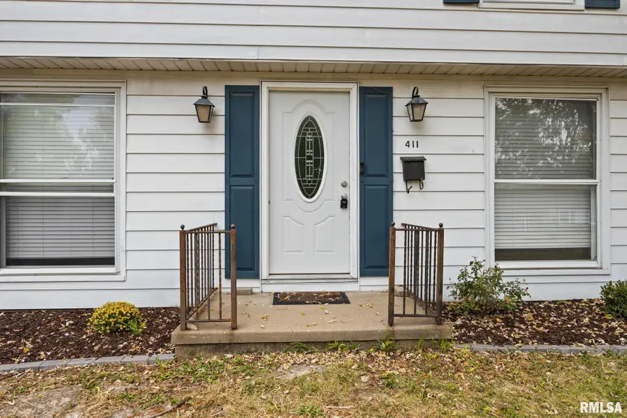 411 W Knoll Crest Drive, Peoria, IL 61614 - Image #2
