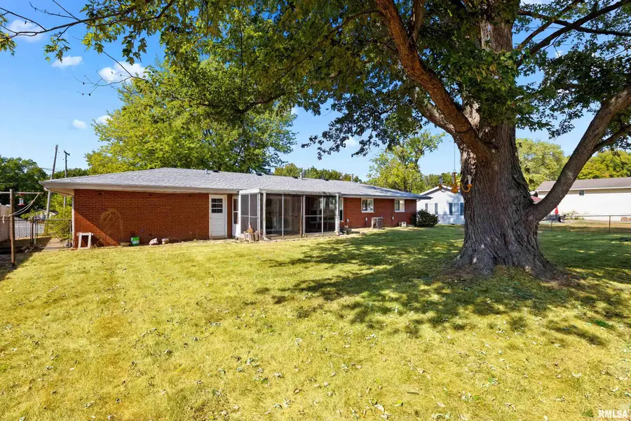 11 Sandalwood Lane, Bartonville, IL 61607 - Image #3