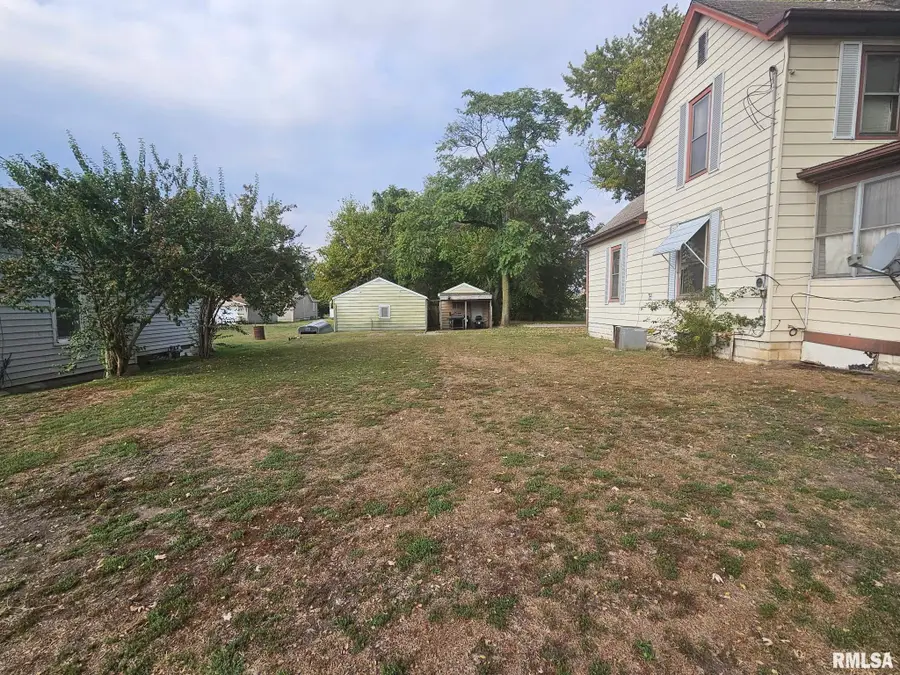 102 Globe Street, East Peoria, IL 61611 - Image #3