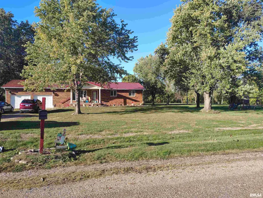 26588 Maplewood Lane, Canton, IL 61520-1486 - Image #2