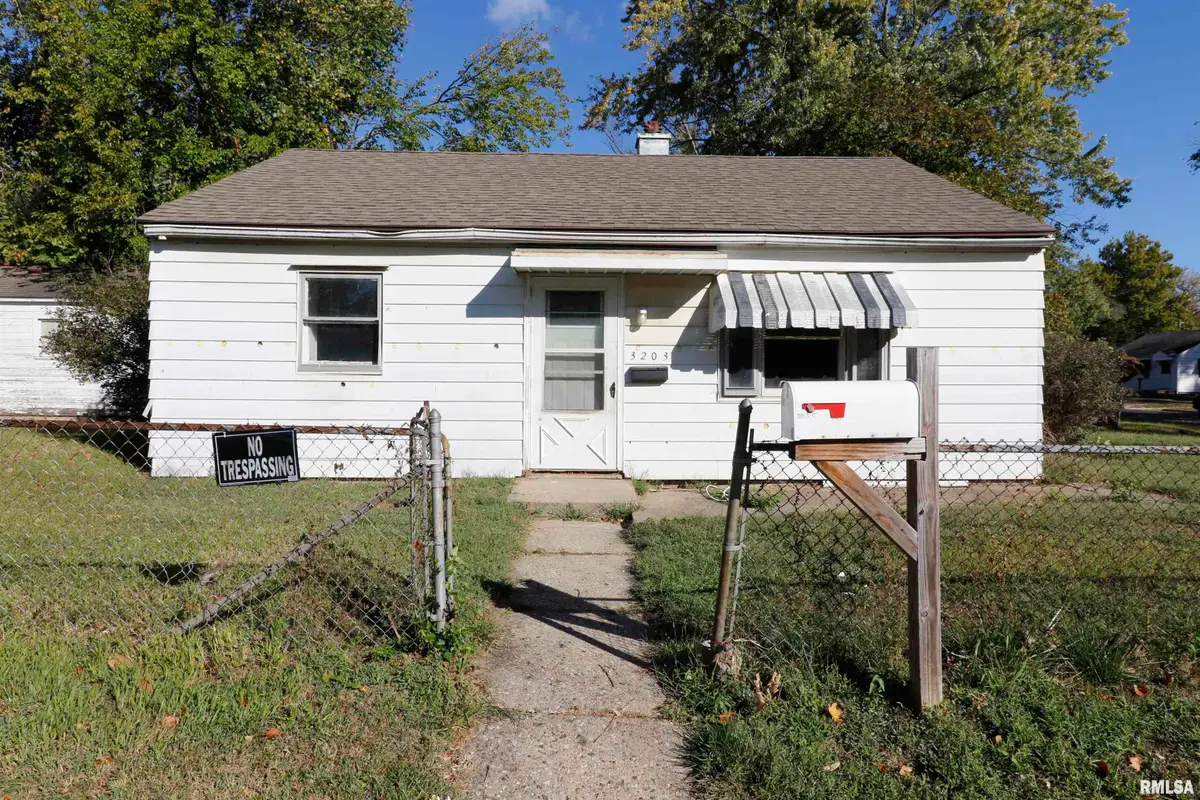 3203 W Proctor Place, Peoria, IL 61605 - Image #1