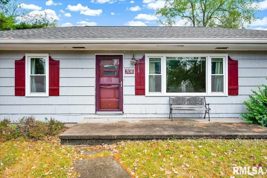 306 Alta Vista Terrace, Creve Coeur, IL 61610 - Image #3