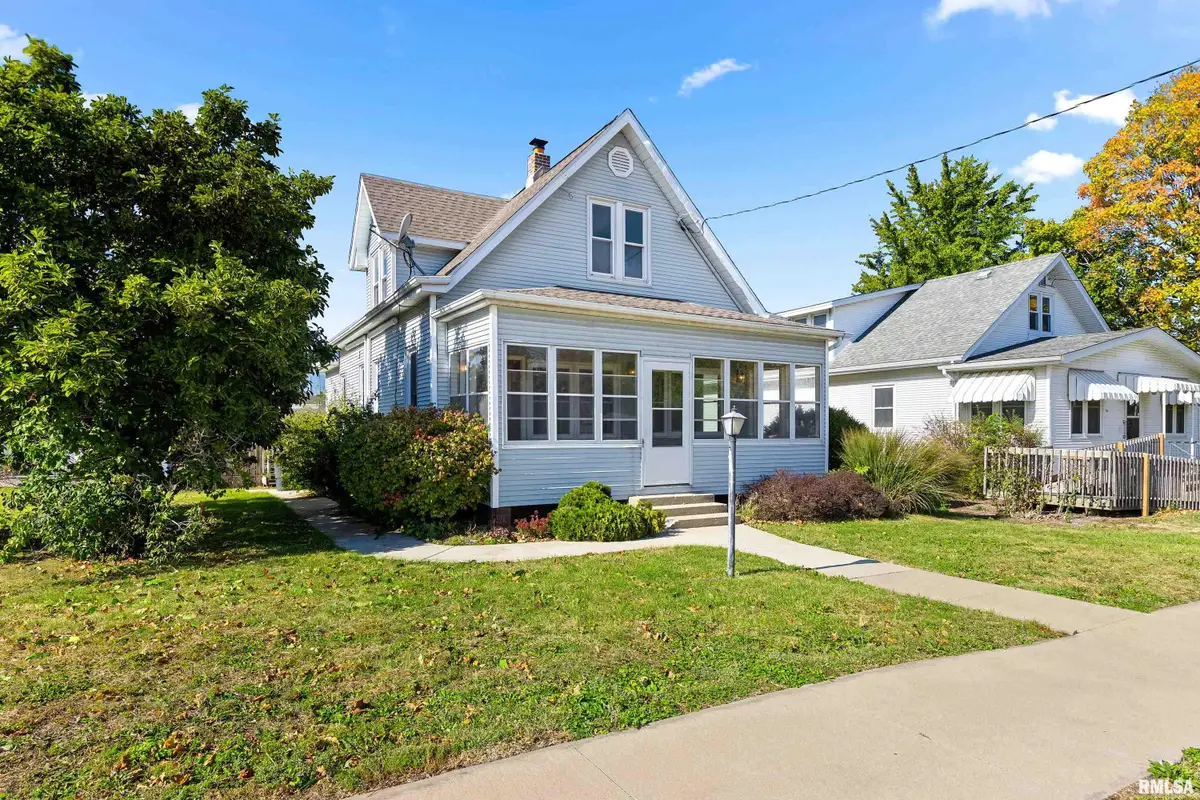 217 N Davenport Street, Metamora, IL 61548 - #1