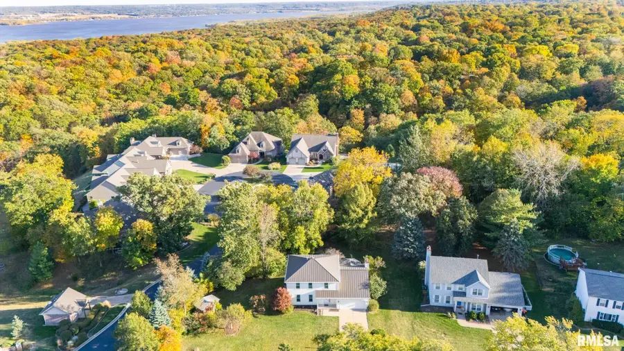 414 W Timber Ridge Drive, Peoria, IL 61615 - Image #3