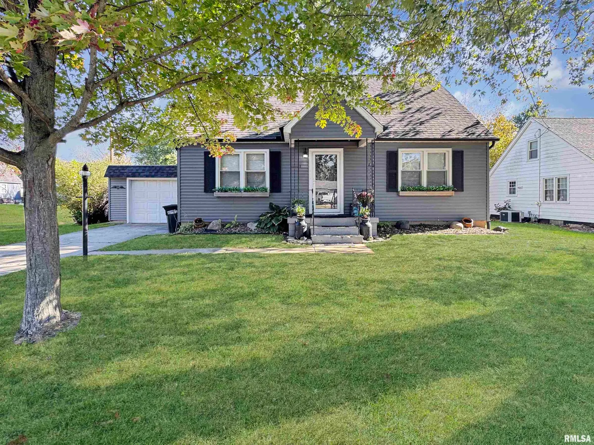 414 S Menard Street, Metamora, IL 61548 - #1