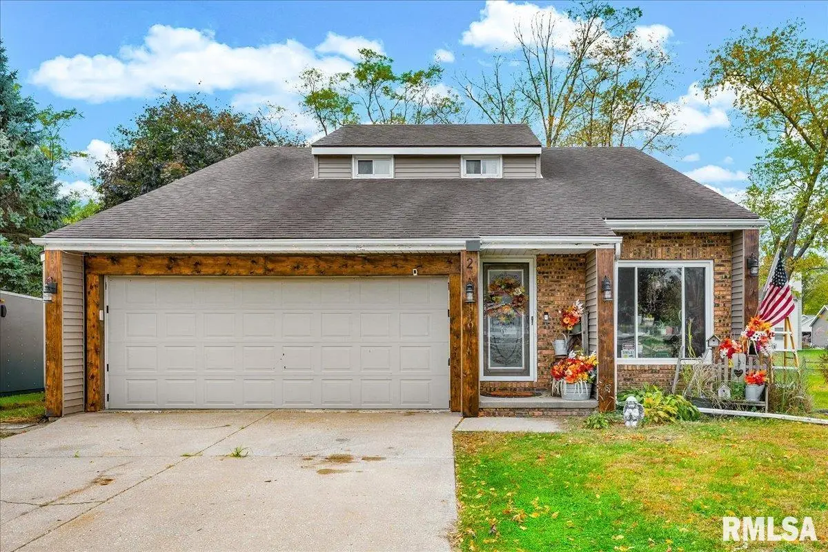 2 Country Lane, East Peoria, IL 61611 - #1