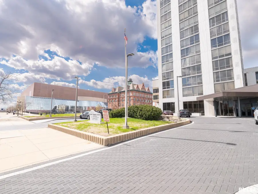 125 SW Jefferson Street, Peoria, IL 61602 - Image #2