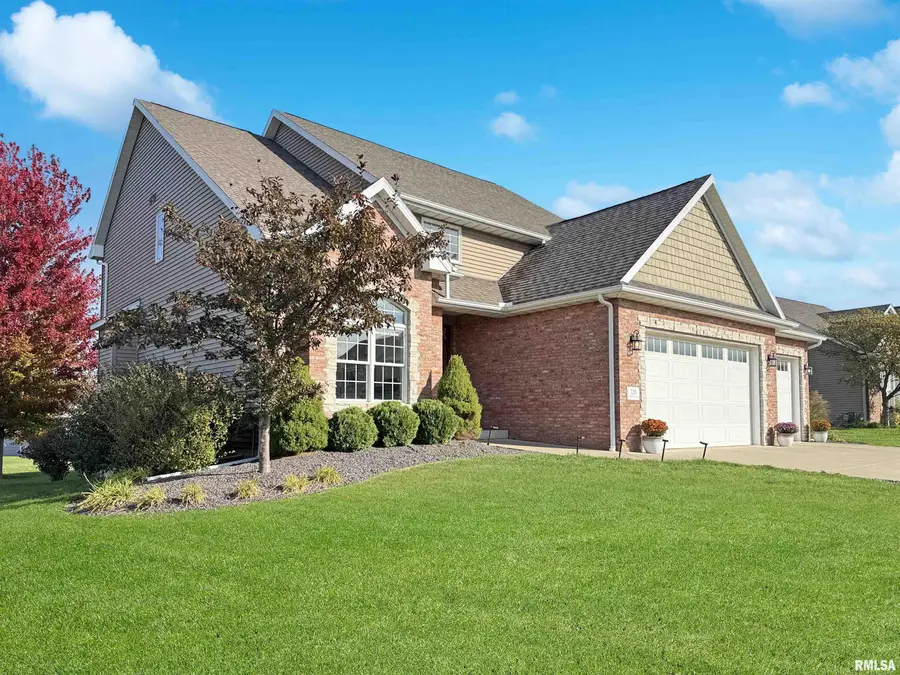 720 Westminster Drive, Washington, IL 61571 - Image #2