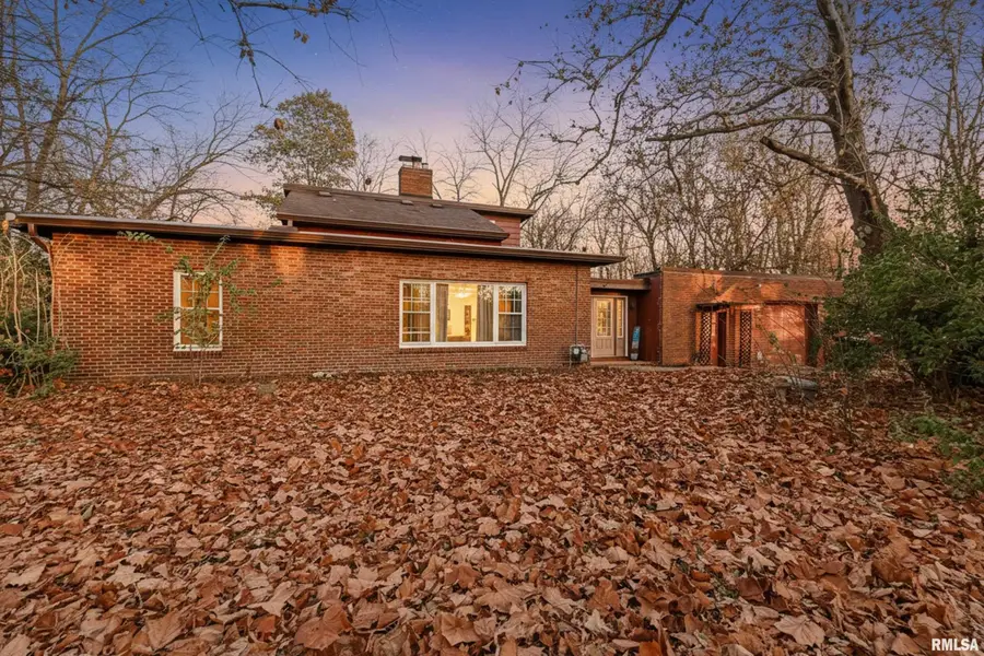 4426 N Wilco Drive, Peoria, IL 61615 - Image #2