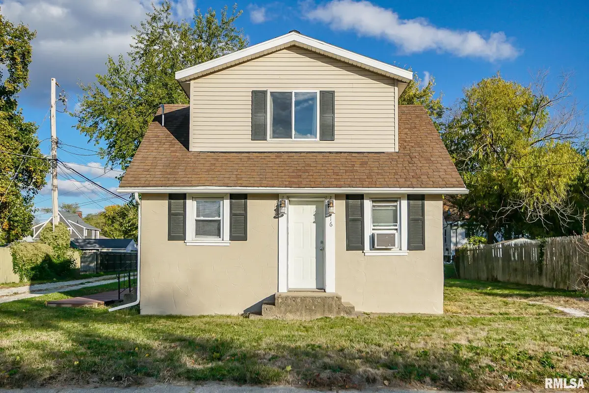 516 Creve Coeur Avenue, Creve Coeur, IL 61610 - Image #1