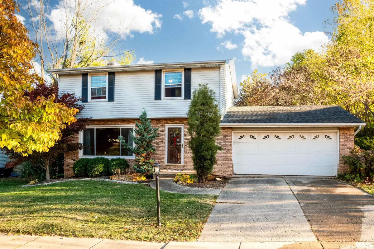 1318 W Queens Court Road, Peoria, IL 61614 - #1