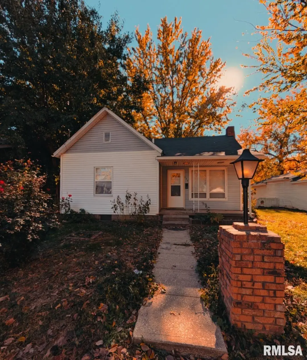 944 E Walnut Avenue, Canton, IL 61520 - Image #1