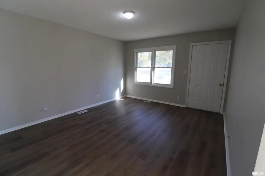 3917 W Brighton Avenue, Peoria, IL 61615 - Image #3