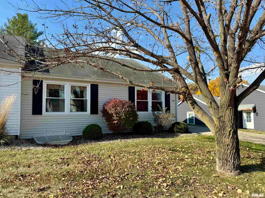 130 Arlington Drive, Macomb, IL 61455 - Image #2