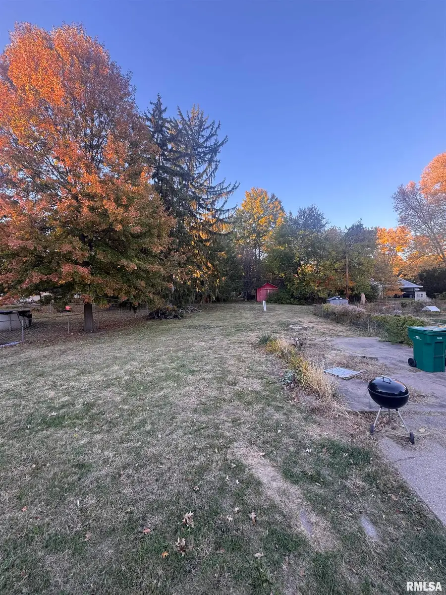 214 W Mcdonough Street, Macomb, IL 61455 - Image #2