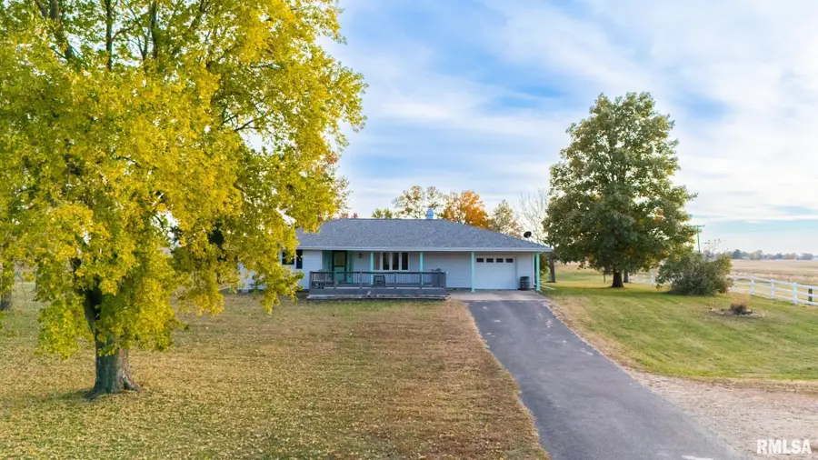 15085 Woodrow Road, Green Valley, IL 61534 - Image #3